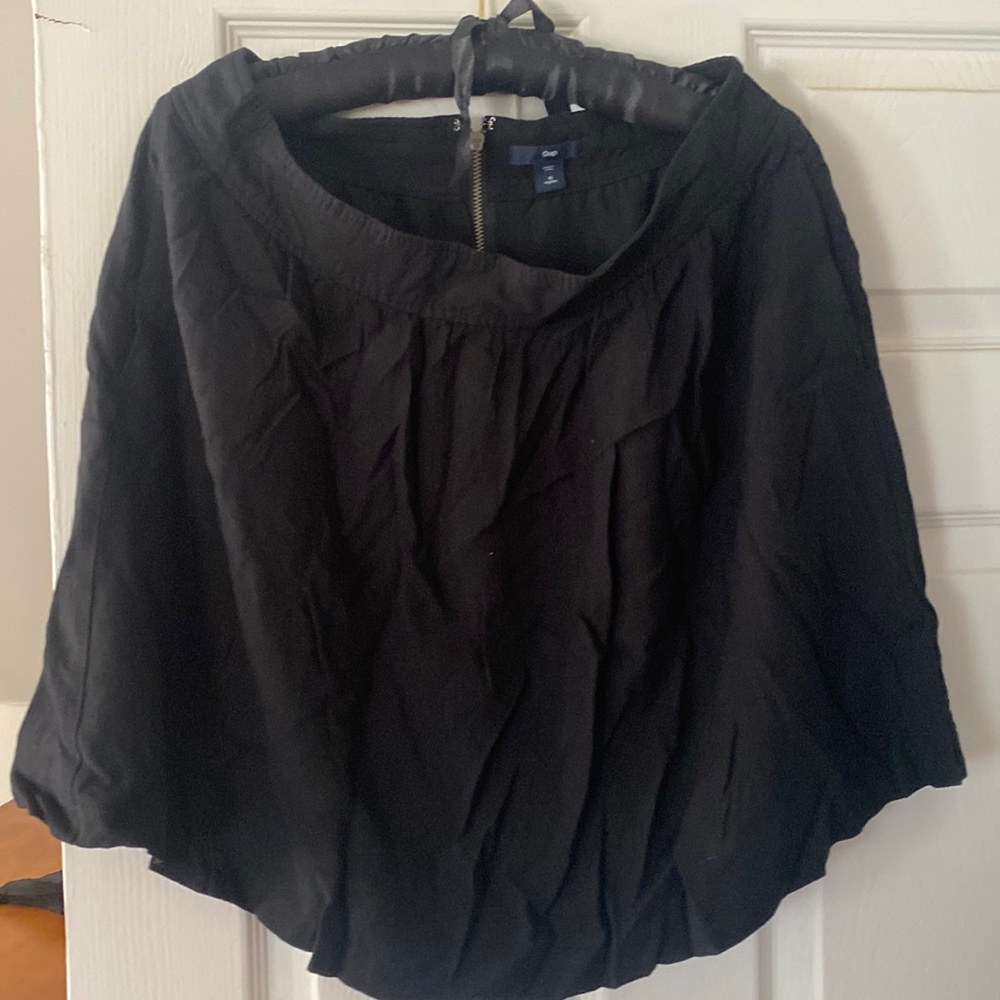 Black gap skirt